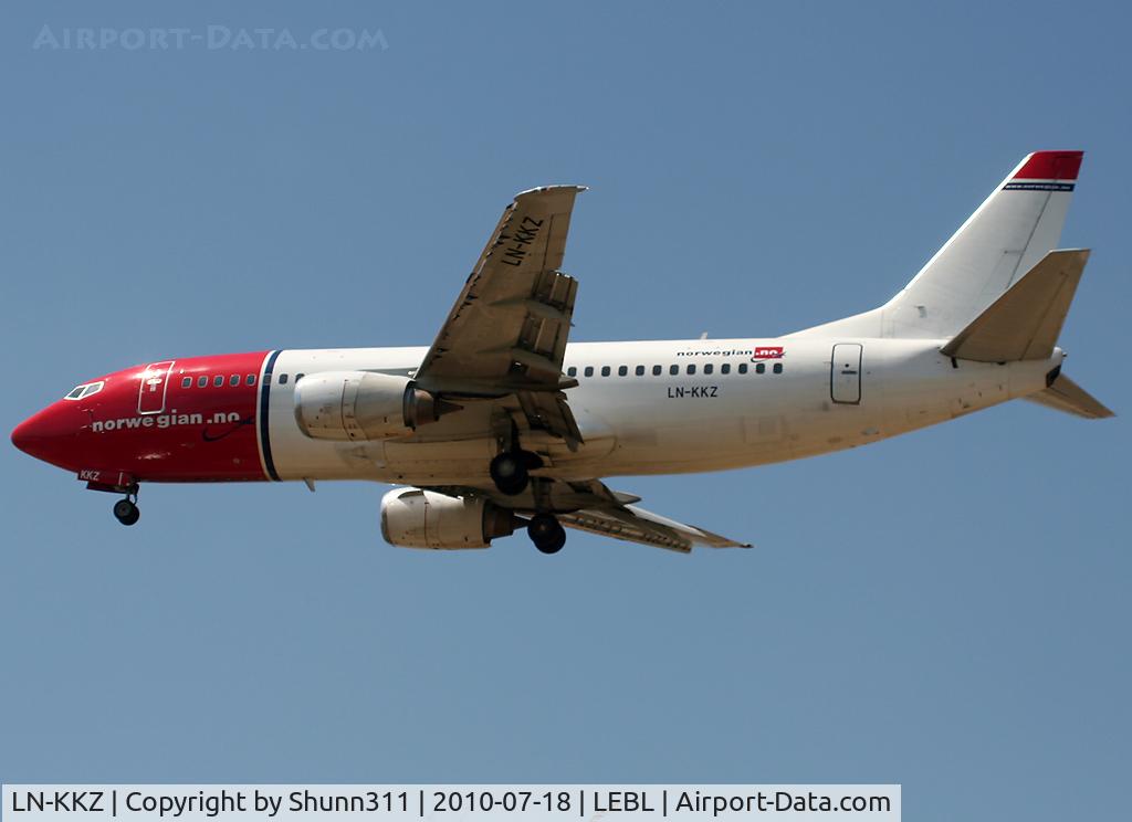 LN-KKZ, 1997 Boeing 737-33A C/N 27458, Landing rwy 25R