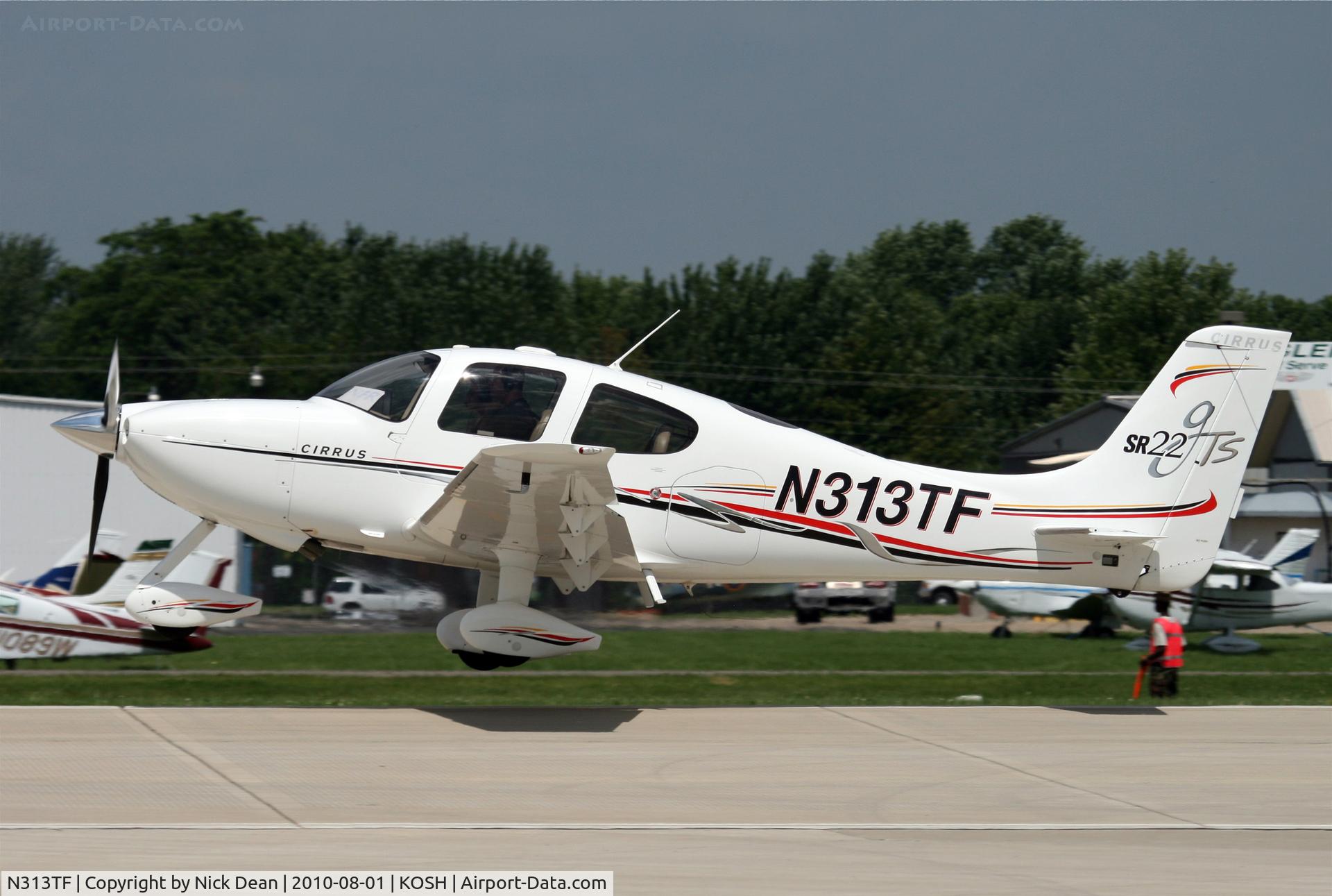 N313TF, 2004 Cirrus SR22 G2 C/N 1237, KOSH