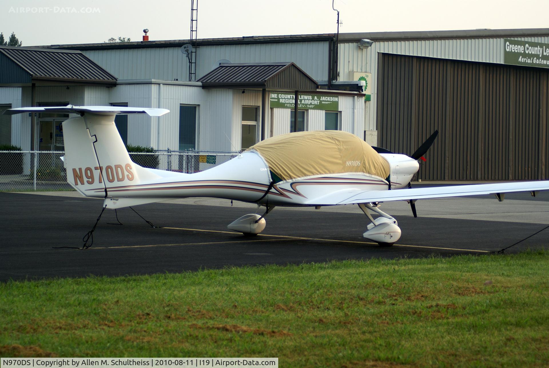 N970DS, Diamond DA-40 Diamond Star C/N 40.928, Diamond Aircraft Ind Inc DA 40