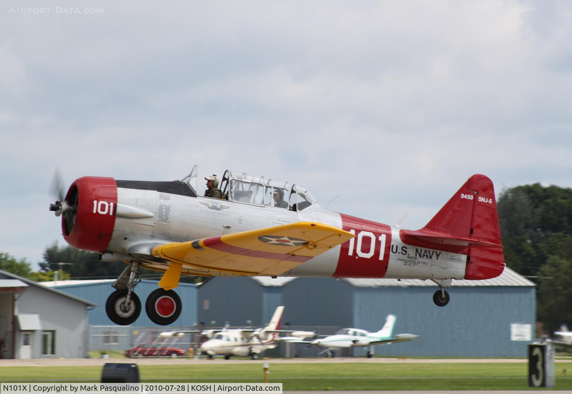 N101X, North American SNJ-5 Texan C/N 88-9450, North American SNJ-5