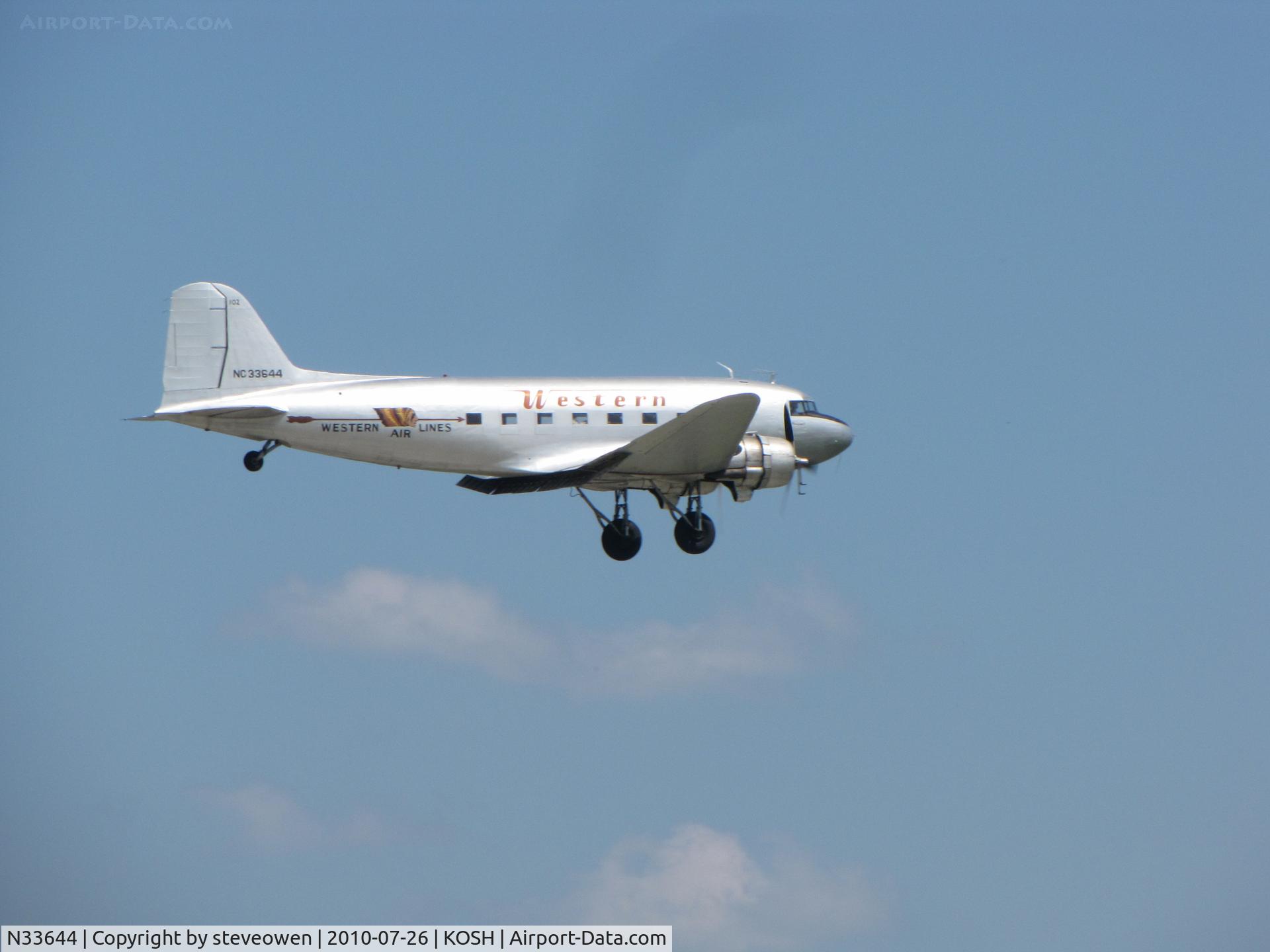 N33644, 1941 Douglas DC-3A-197E C/N 4123, 