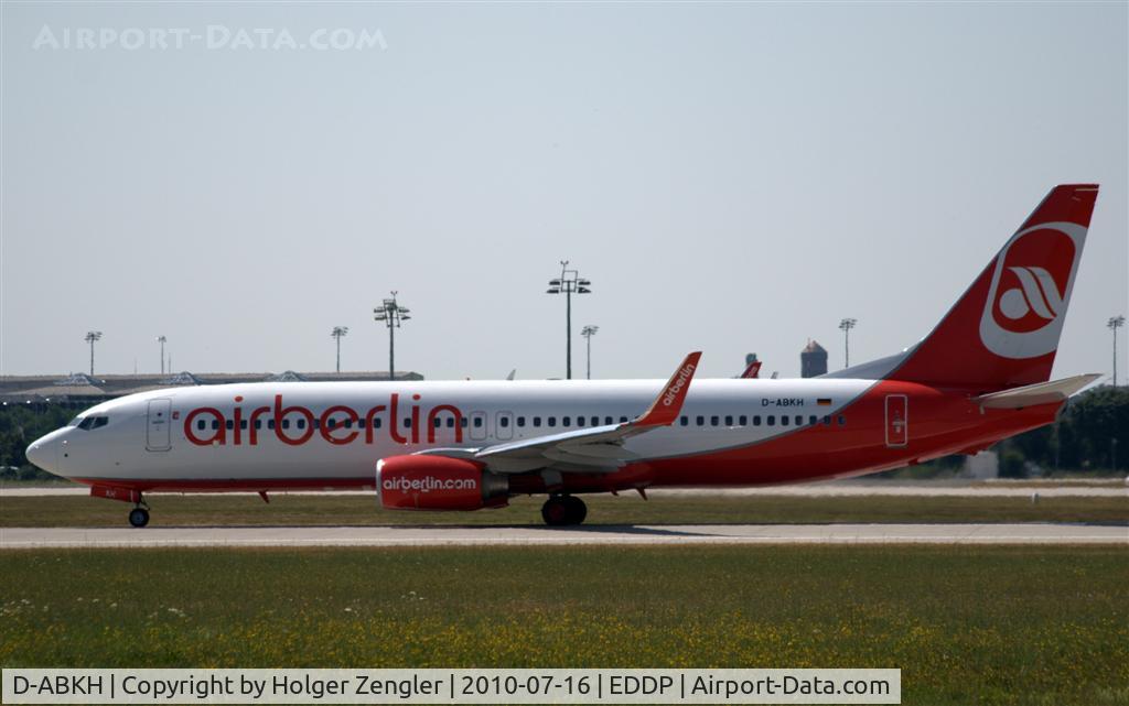 D-ABKH, 2009 Boeing 737-86J C/N 37747, Arrival from Spanish beaches...