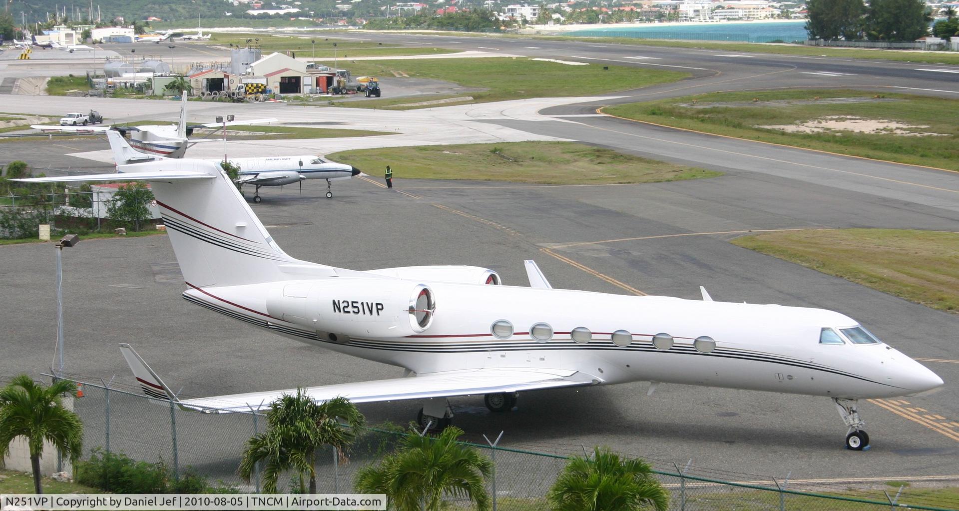 N251VP, 2007 Gulfstream Aerospace GIV-X (G450) C/N 4083, N251VP park at the far cargo ramp at TNCM