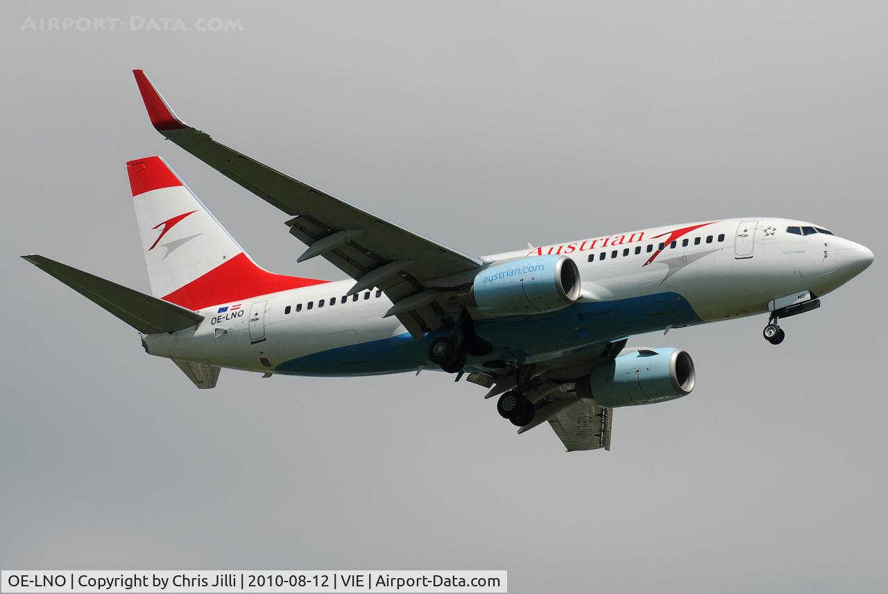 OE-LNO, 2001 Boeing 737-7Z9 C/N 30419, AUA