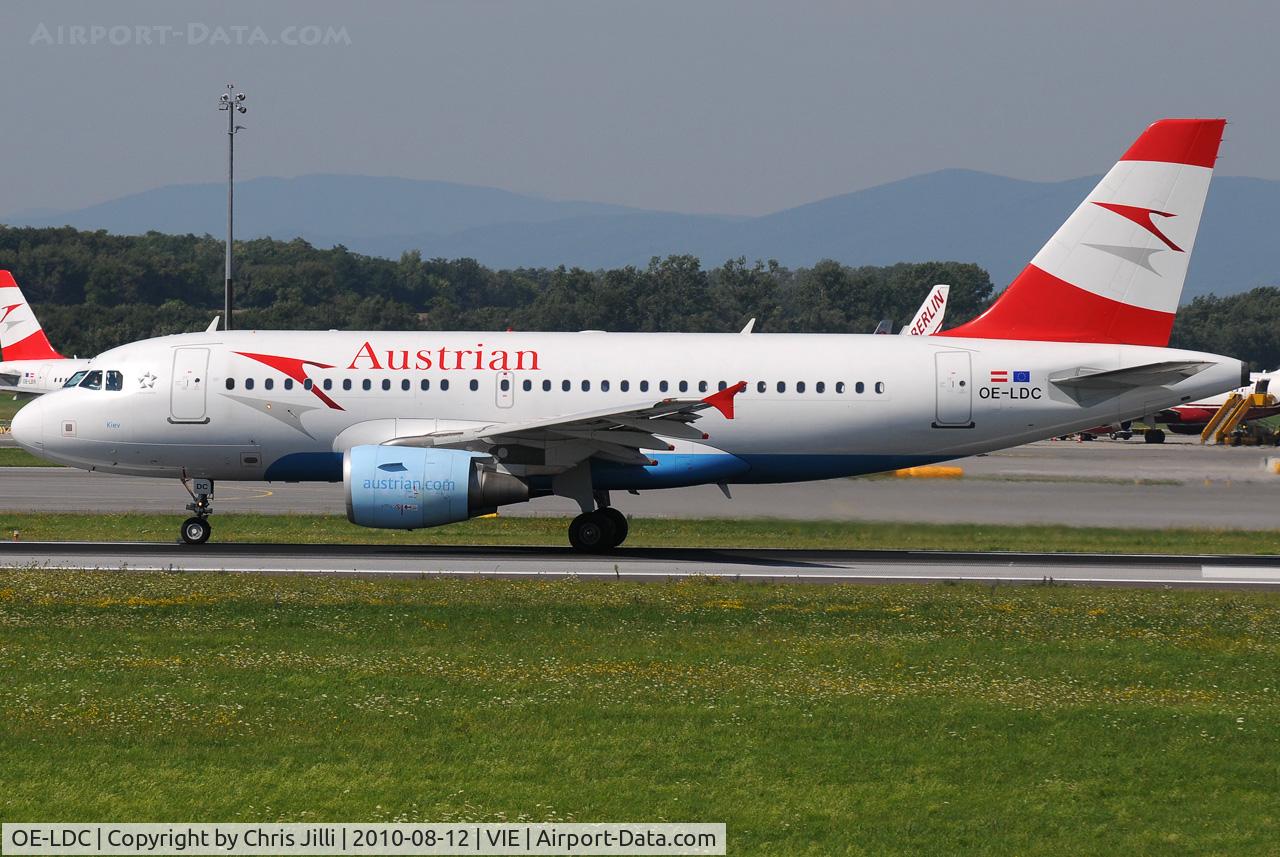 OE-LDC, 2004 Airbus A319-112 C/N 2262, AUA