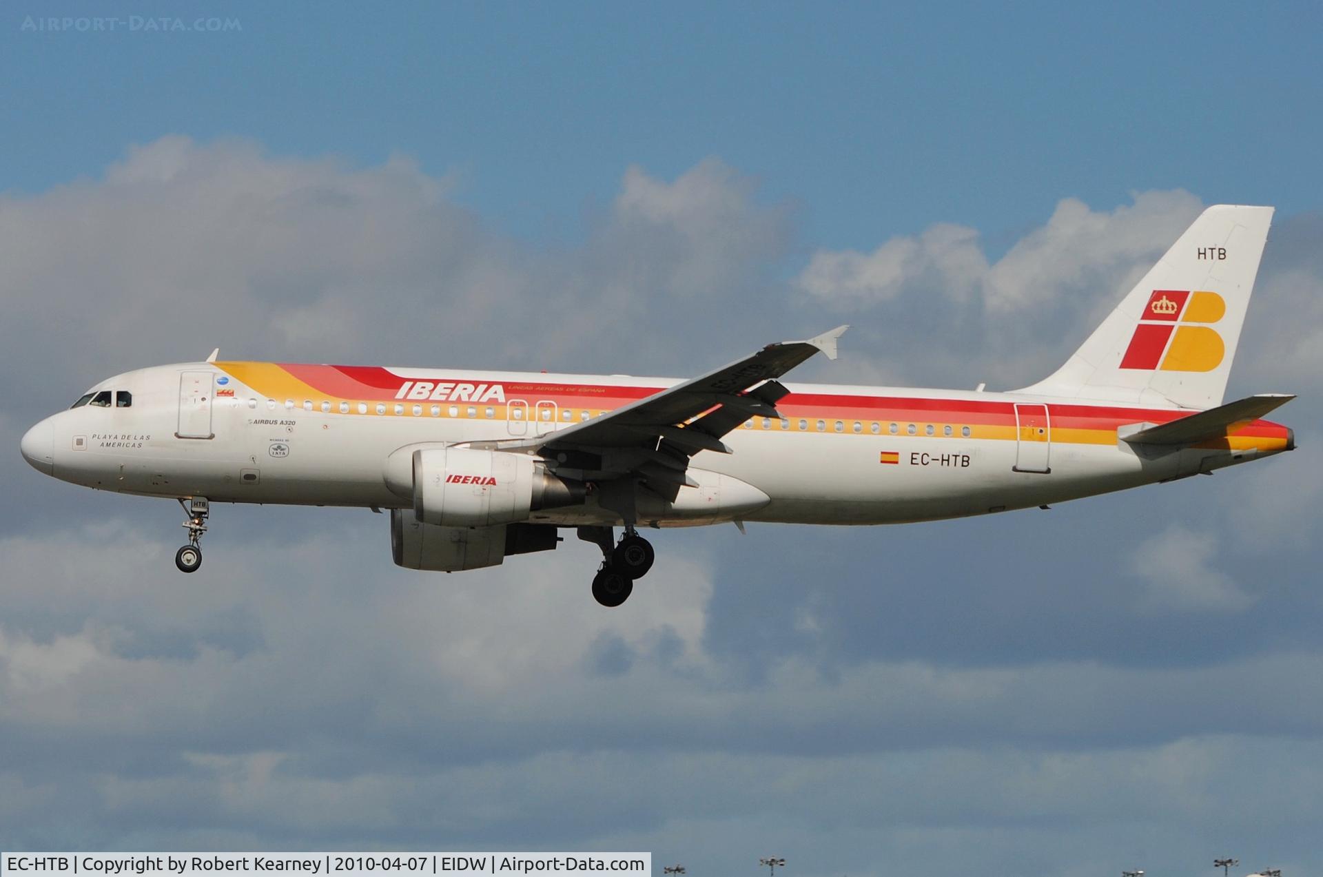 EC-HTB, 2001 Airbus A320-214 C/N 1530, Iberia on short finals