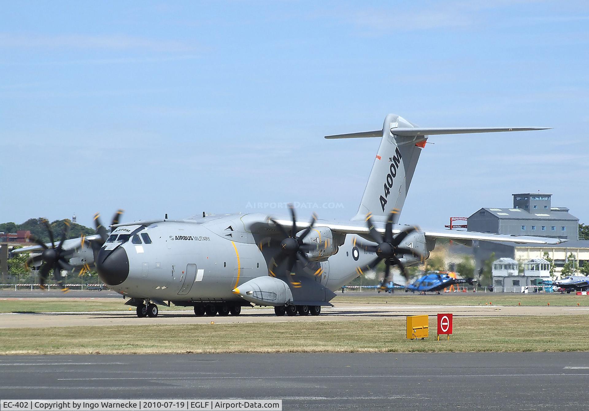 EC-402, 2010 Airbus A400M Atlas C/N 002, Airbus A400M second prototype ready for the flying display at Farnborough International 2010