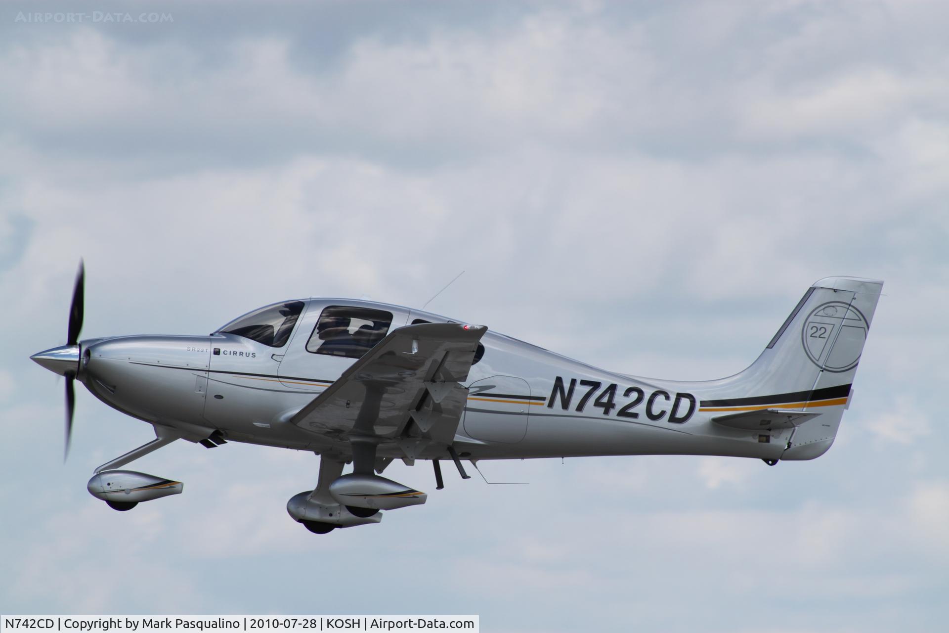 N742CD, Cirrus SR22T C/N 0001, SR22T