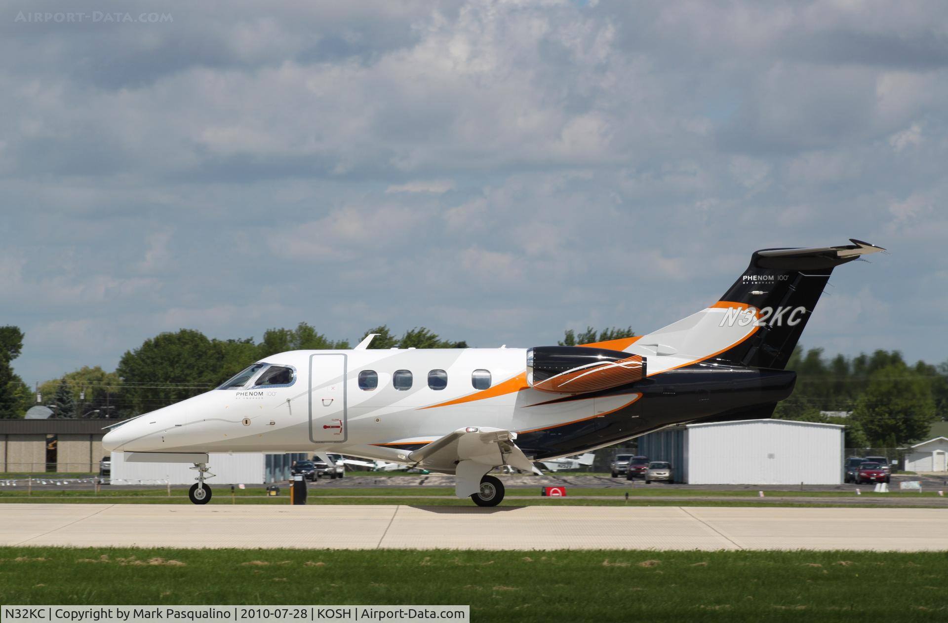 N32KC, 2009 Embraer EMB-500 Phenom 100 C/N 50000063, EMB-500