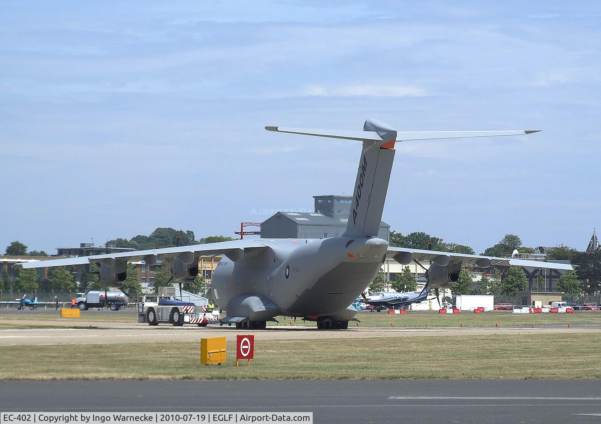 EC-402, 2010 Airbus A400M Atlas C/N 002, Airbus A400M second prototype being readied for the flying display at Farnborough International 2010