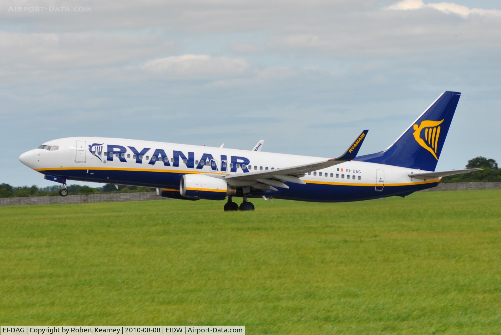 EI-DAG, 2002 Boeing 737-8AS C/N 29940, Ryanair rotating off r/w 28