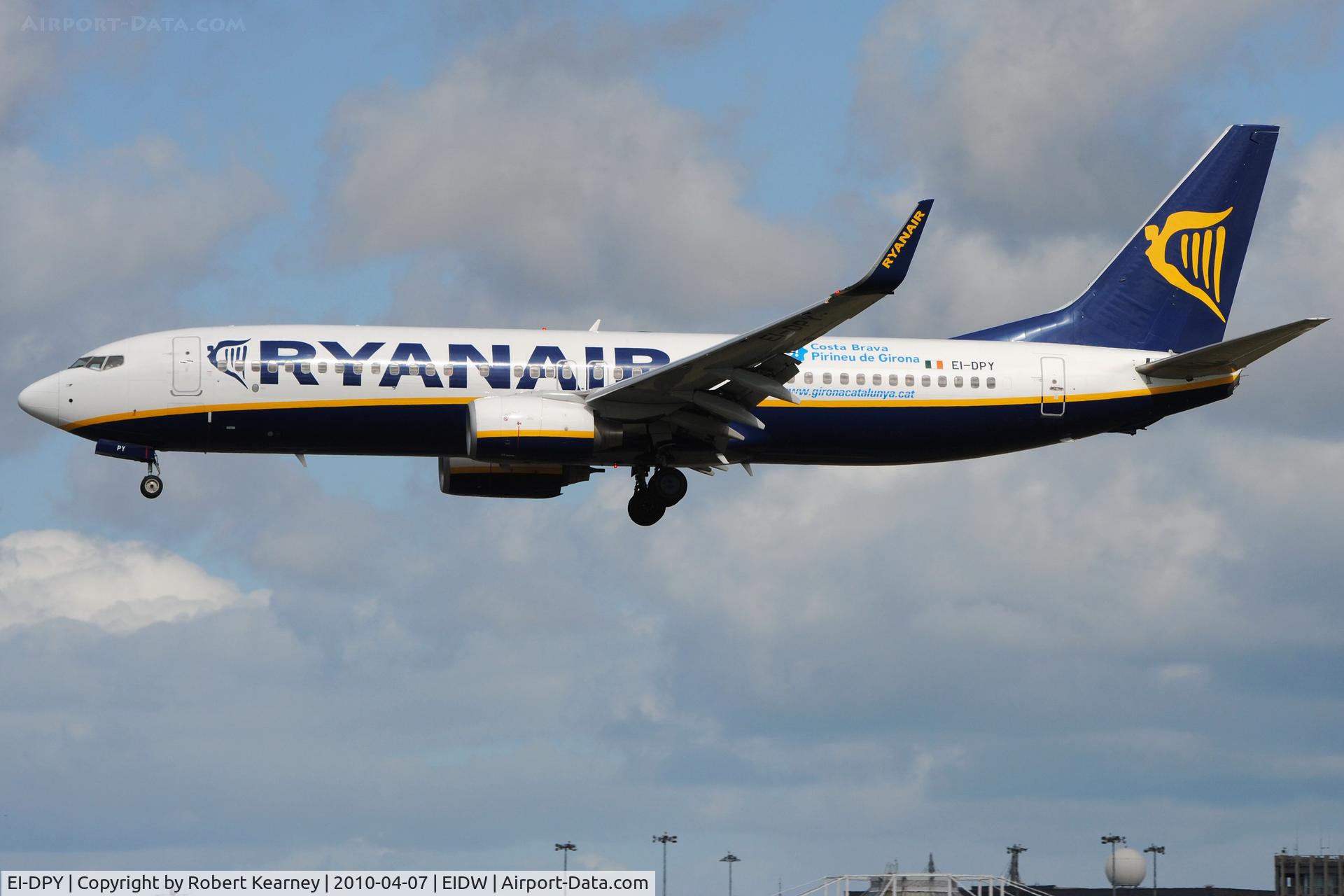EI-DPY, 2007 Boeing 737-8AS C/N 33615, Ryanair on short finals