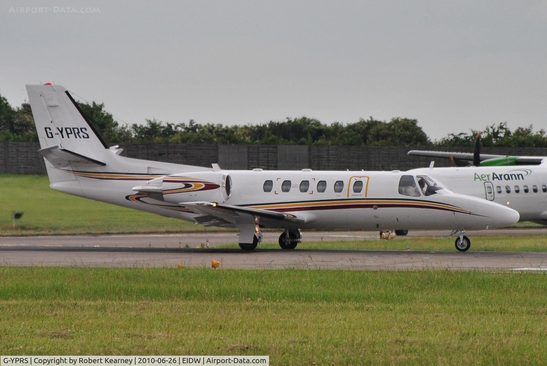 G-YPRS, 2000 Cessna 550 Citation Bravo C/N 550-0935, Citation500 lining up on r/w 10