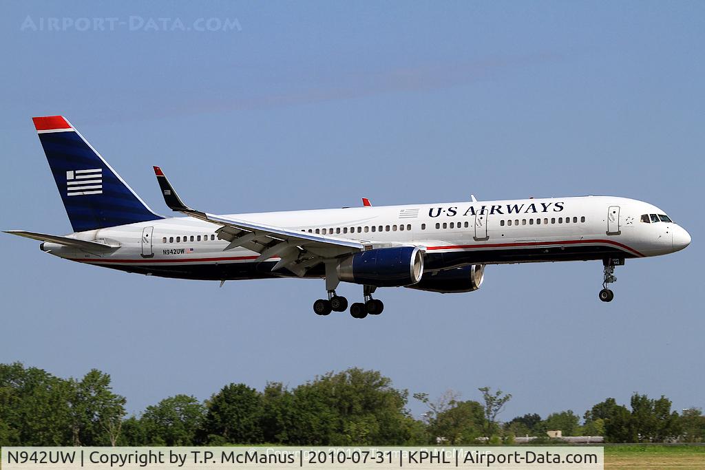 N942UW, 1995 Boeing 757-2B7 C/N 27807, US Airways B-752 (Heavy) on short final for 9R at PHL.