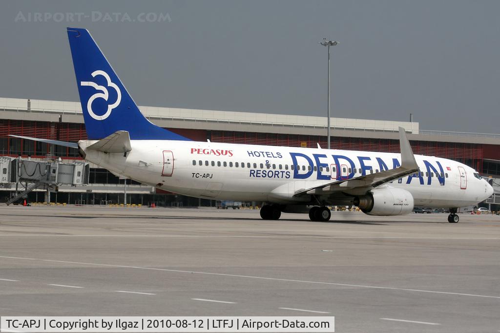 TC-APJ, 2002 Boeing 737-86N C/N 32735, I am working for pegasus at Saw