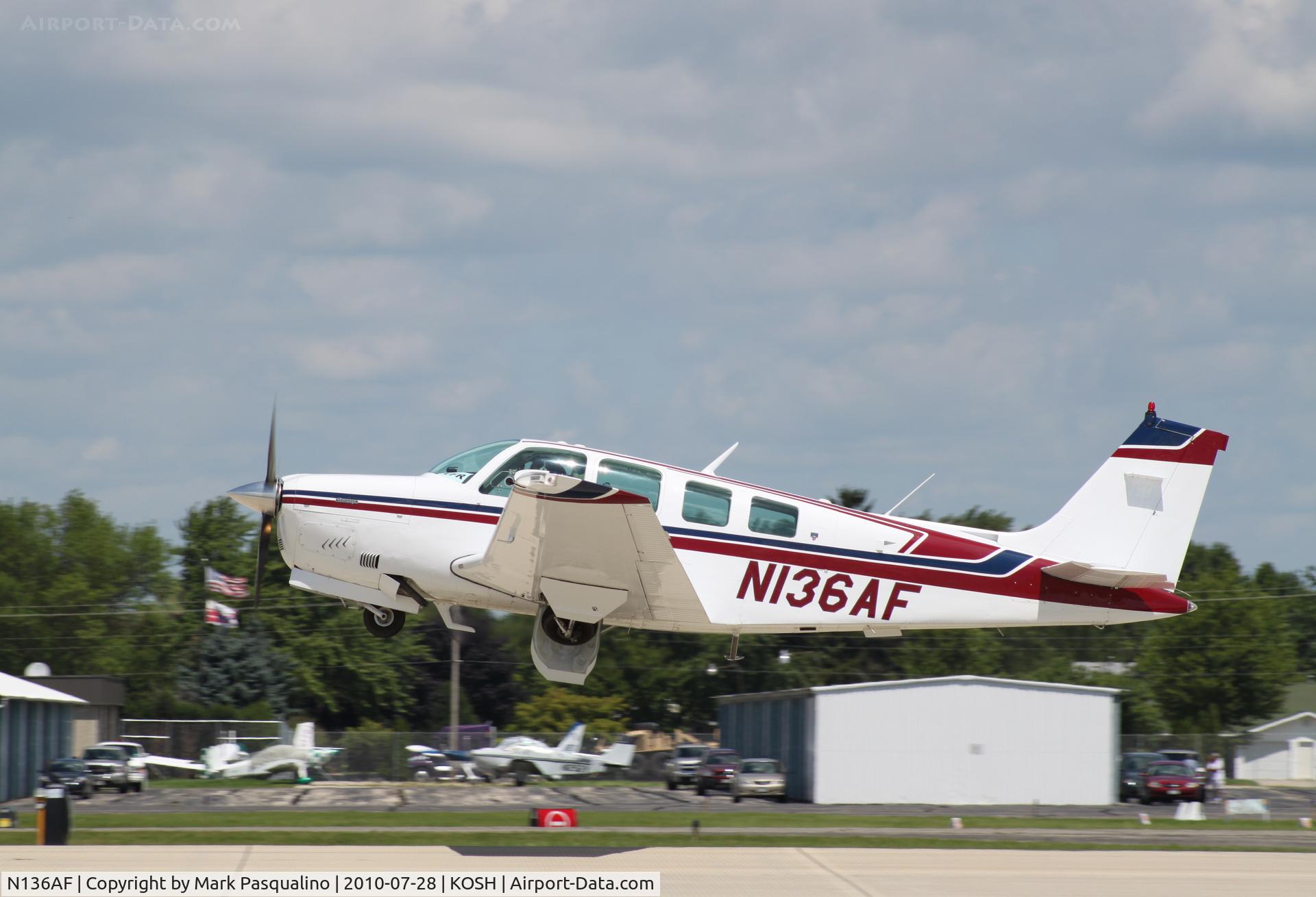 N136AF, 1981 Beech A36 Bonanza 36 C/N E1861, Beech A36