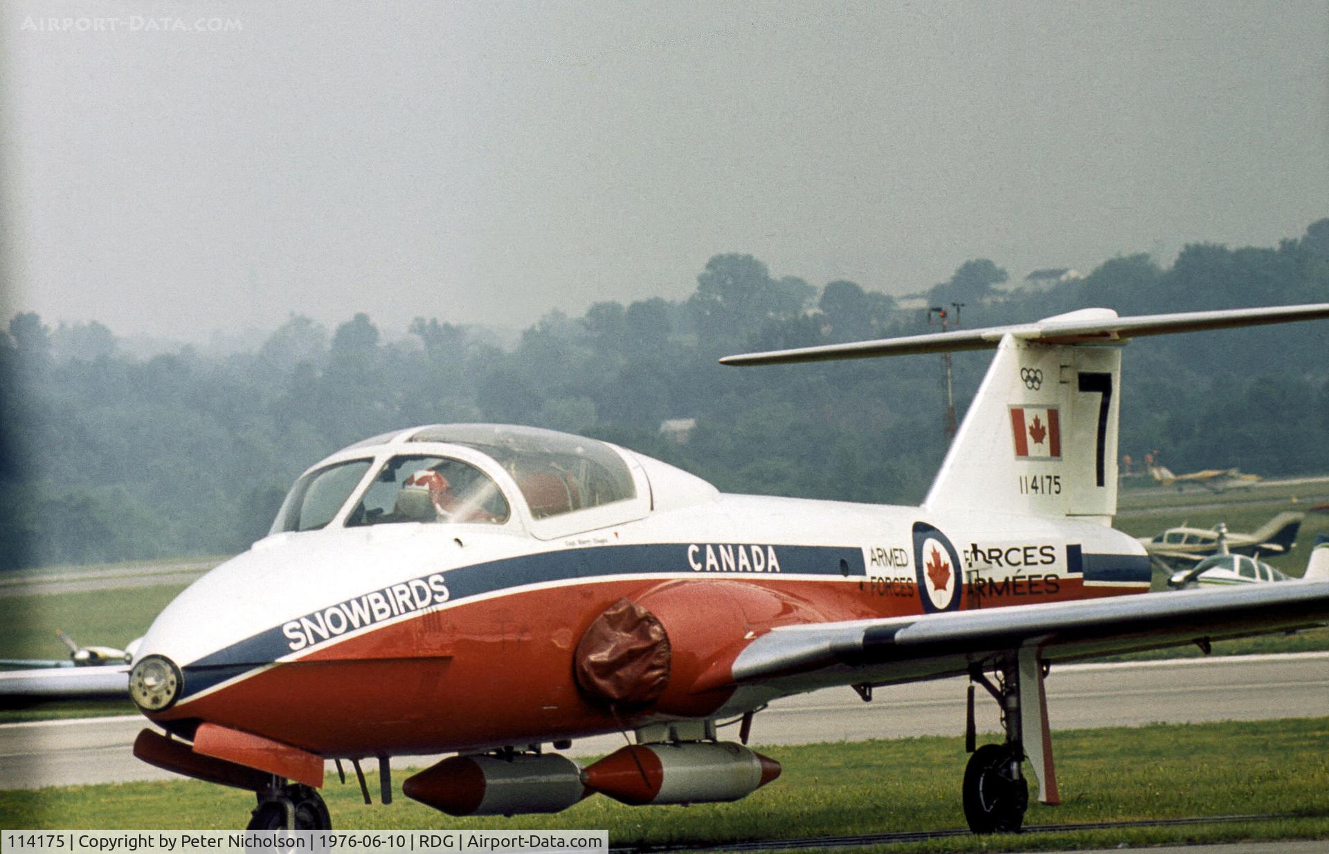 114175, Canadair CT-114 Tutor C/N 1175, CT-114 Tutor of the Canadian Armed Forces Snowbirds display team which performed at the 1976 Reading Airshow.  This aircraft was number 7 in the 1974 to 1976 display seasons.