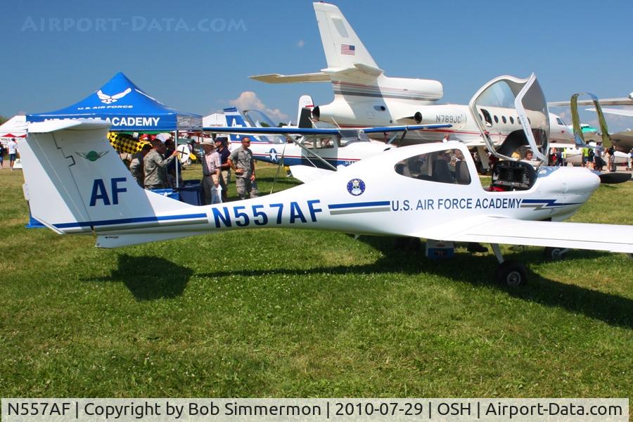 N557AF, Diamond DA-40 Diamond Star C/N 40.1057, Airventure 2010 - Oshkosh, Wisconsin