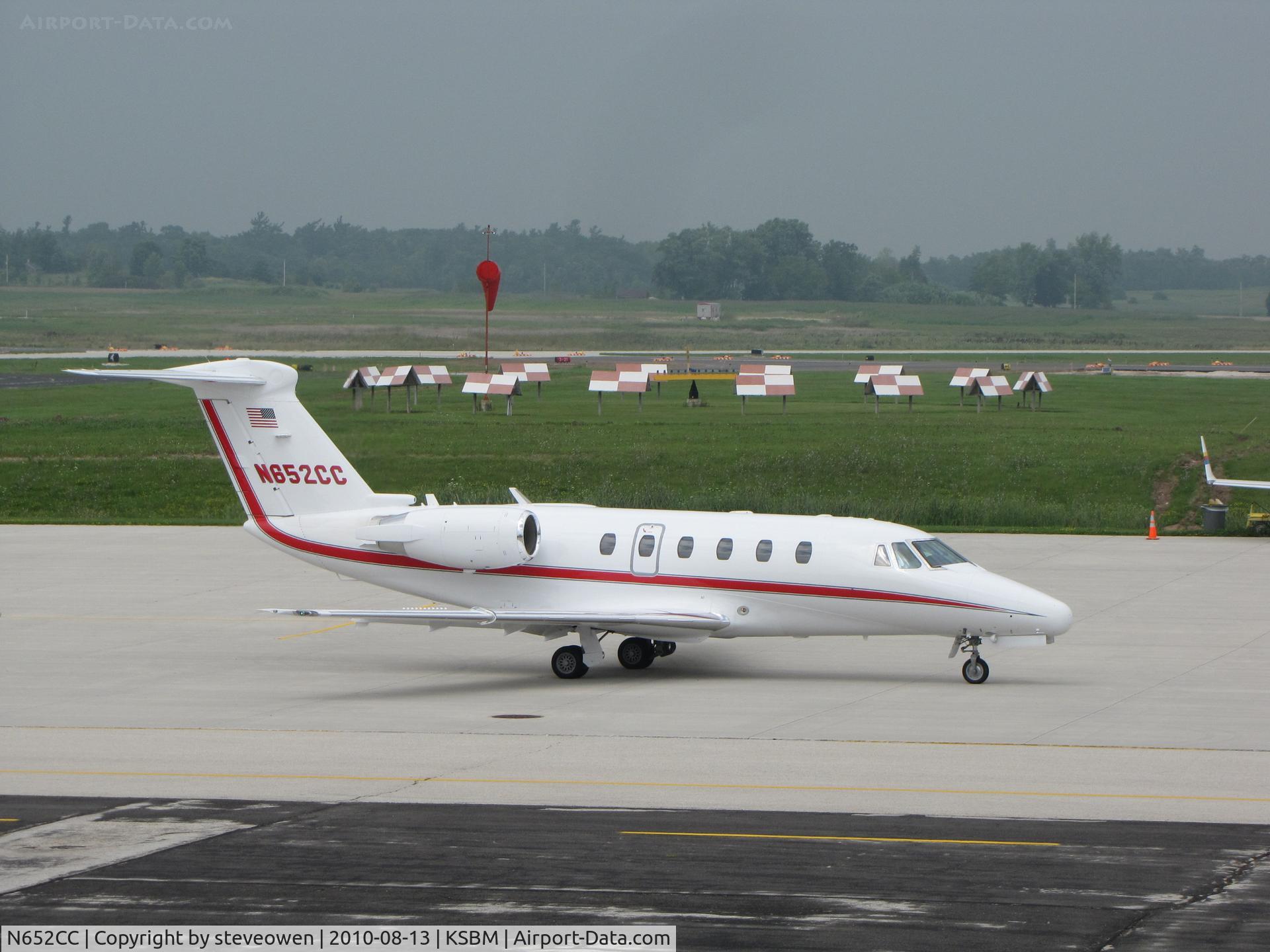 N652CC, 1999 Cessna 650 Citation VII C/N 650-7107, @KSBM during the PGA Tour