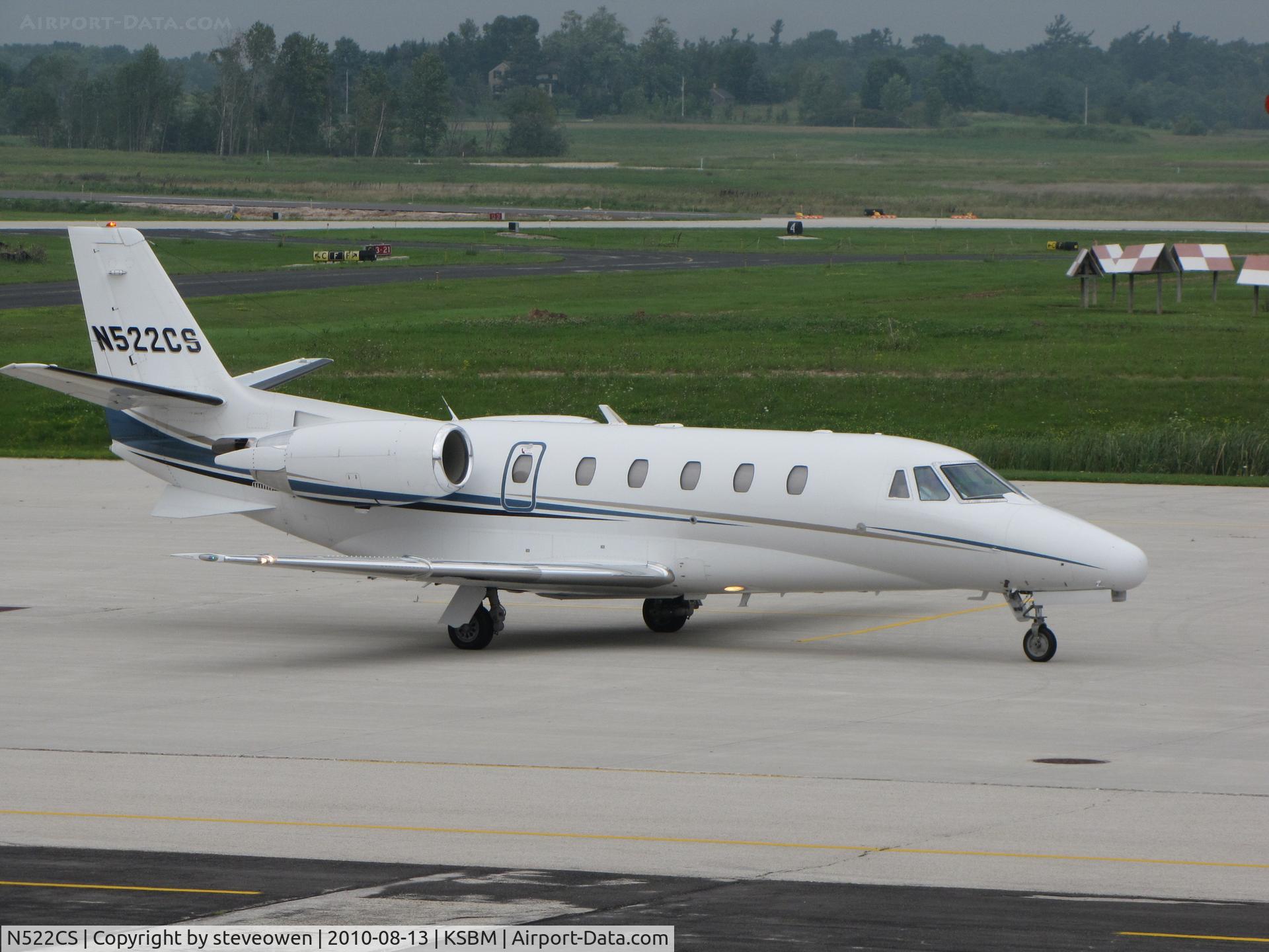 N522CS, 2004 Cessna 560XL Citation Excel C/N 560-5364, taxing @KSBM