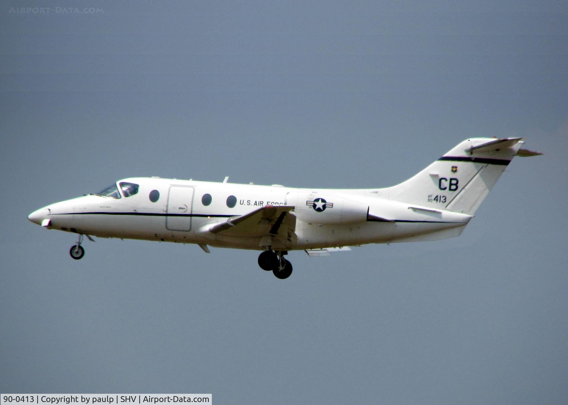 90-0413, 1990 Beechcraft T-1A Jayhawk C/N TT-16, Landing at Shreveport Regional.