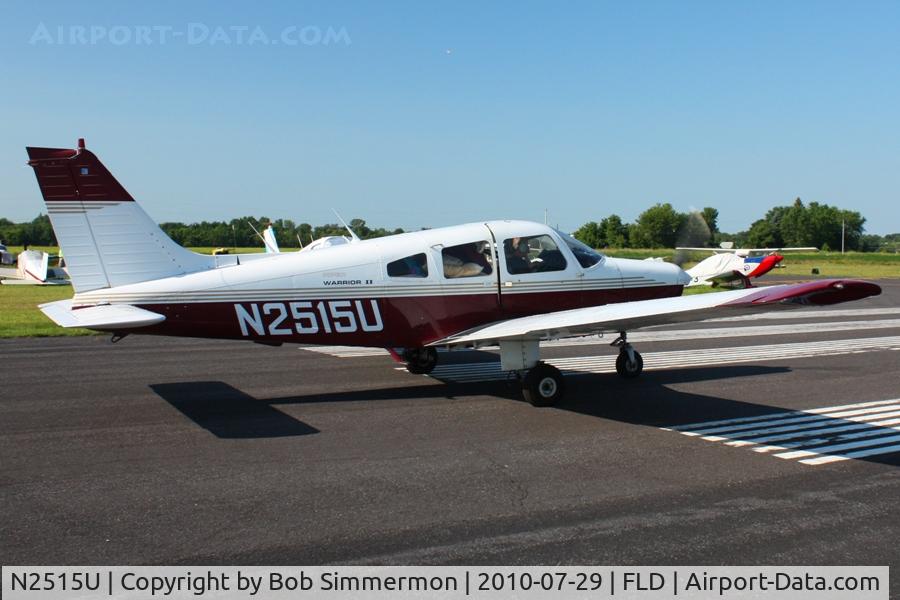 N2515U, 1979 Piper PA-28-161 C/N 28-8016026, Departing Fond Du Lac.