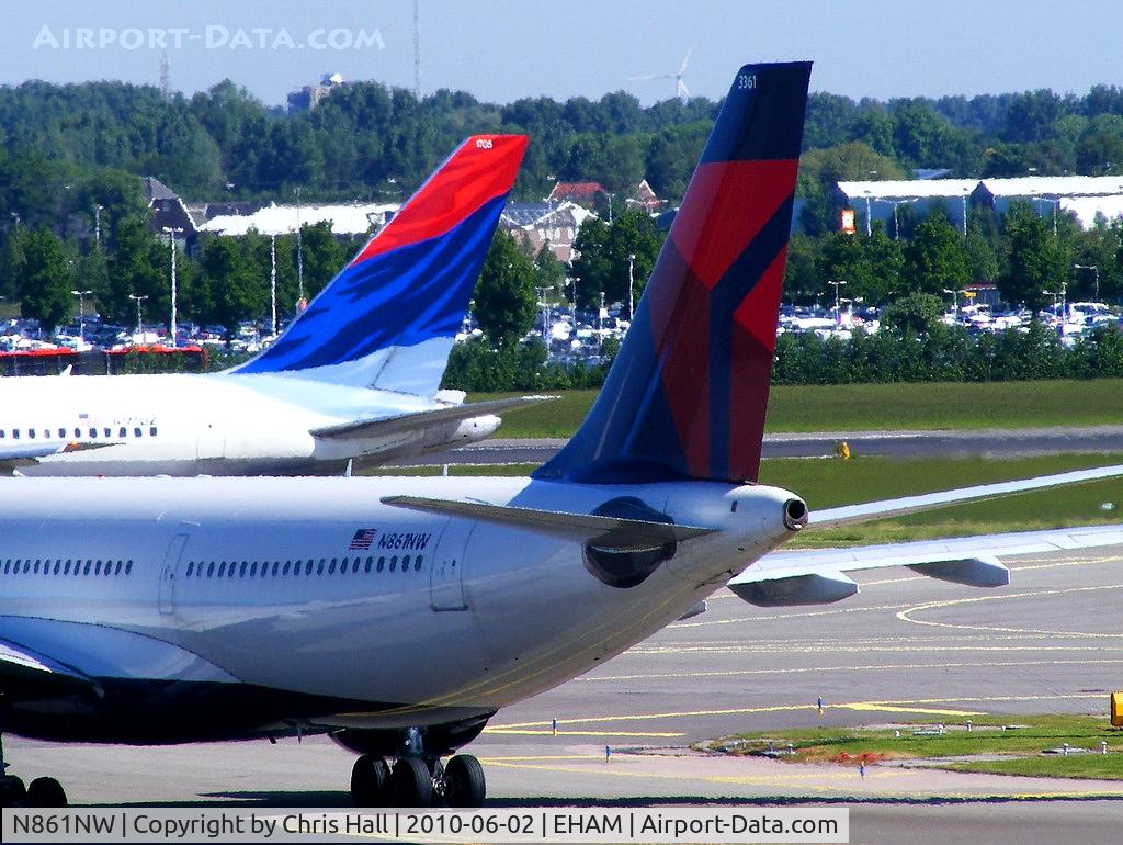 N861NW, 2006 Airbus A330-223 C/N 0796, Two different Delta Airlines tails