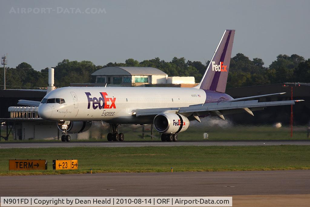 N901FD, 1993 Boeing 757-2B7 C/N 27122, FedEx 