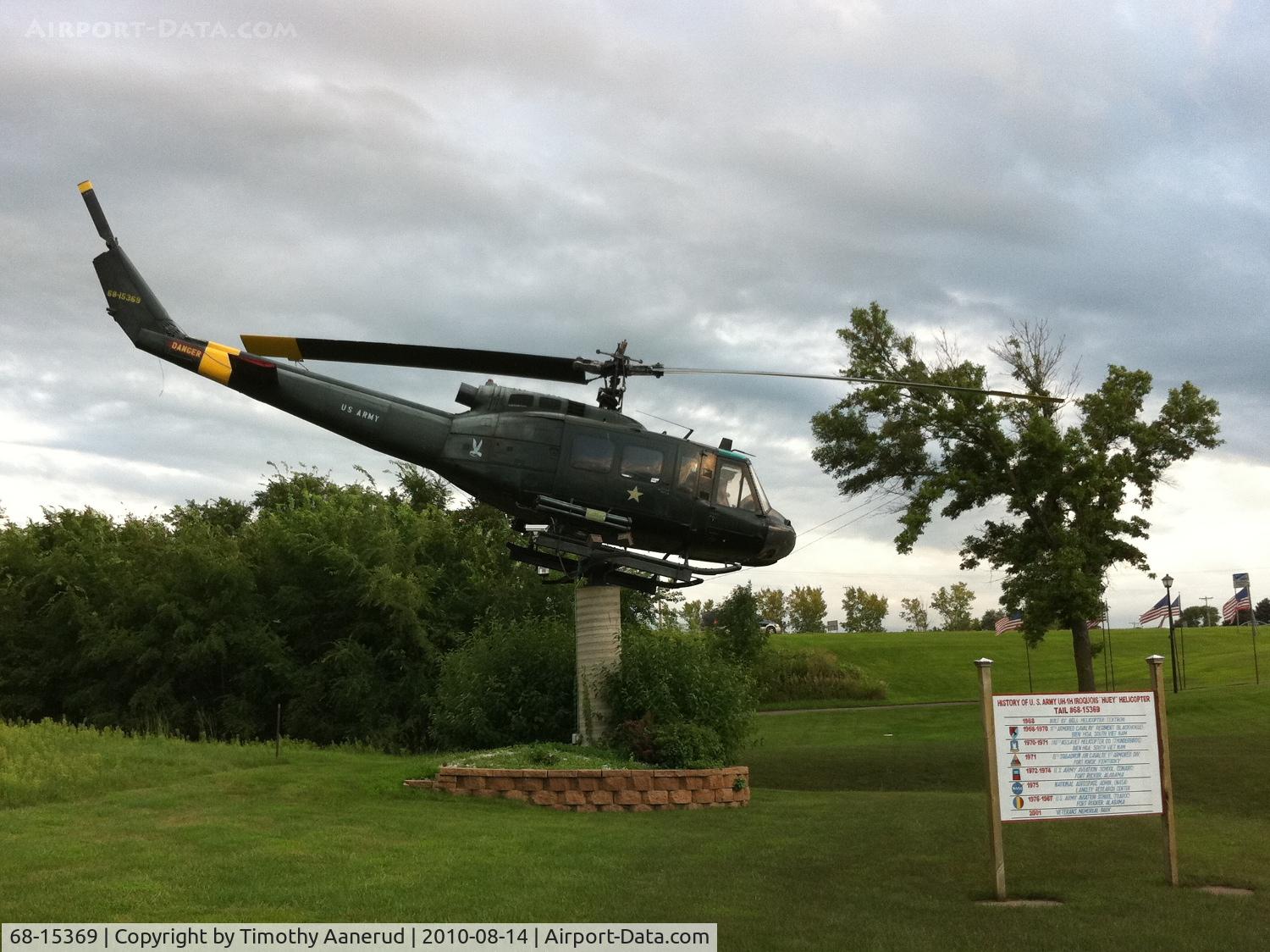 68-15369, 1968 Bell UH-1H Iroquois C/N 10299, Bell UH-1A 68-15369, Belle Plaine, MN