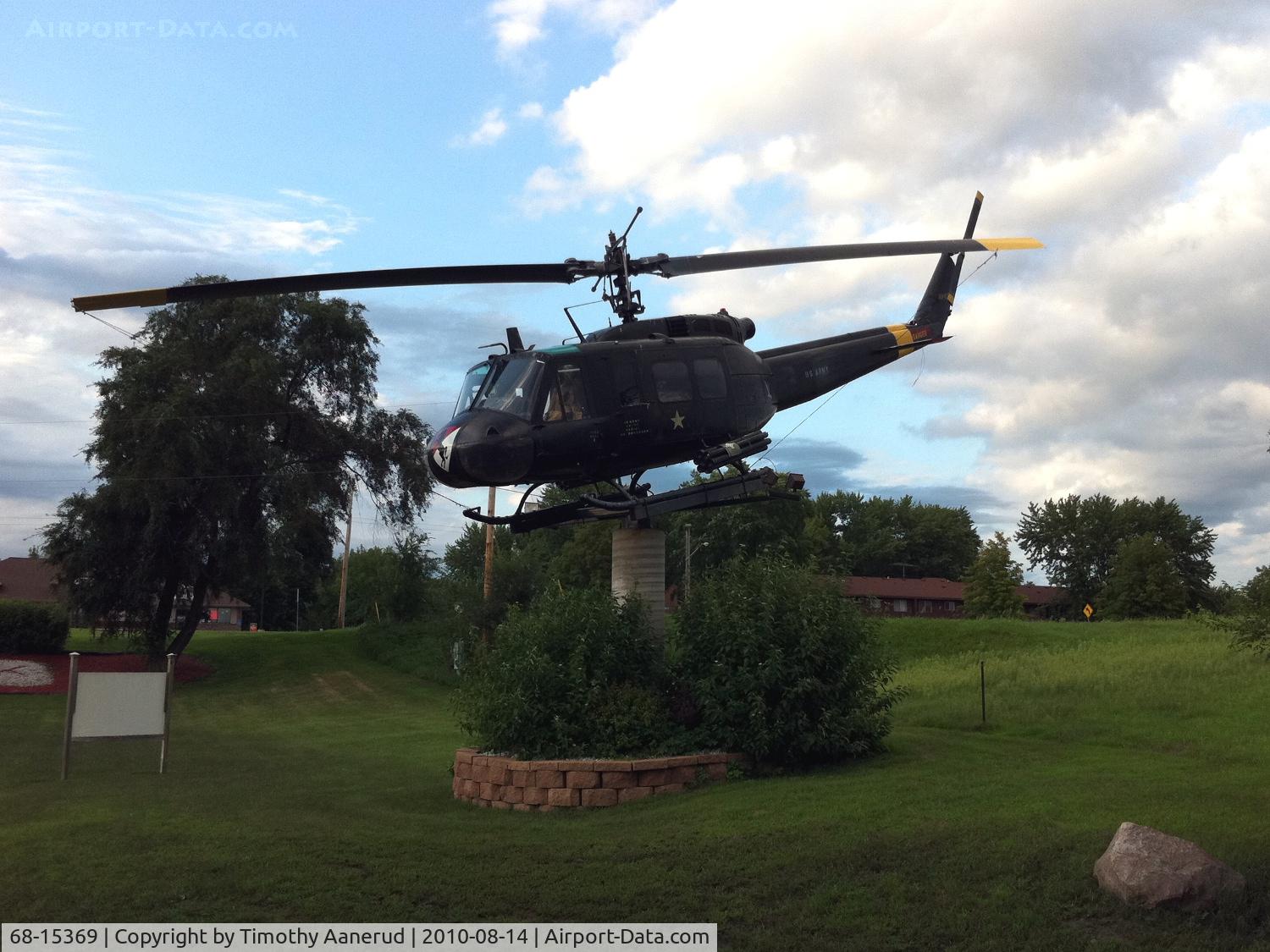 68-15369, 1968 Bell UH-1H Iroquois C/N 10299, Bell UH-1, 68-15369; Belle Plaine, MN