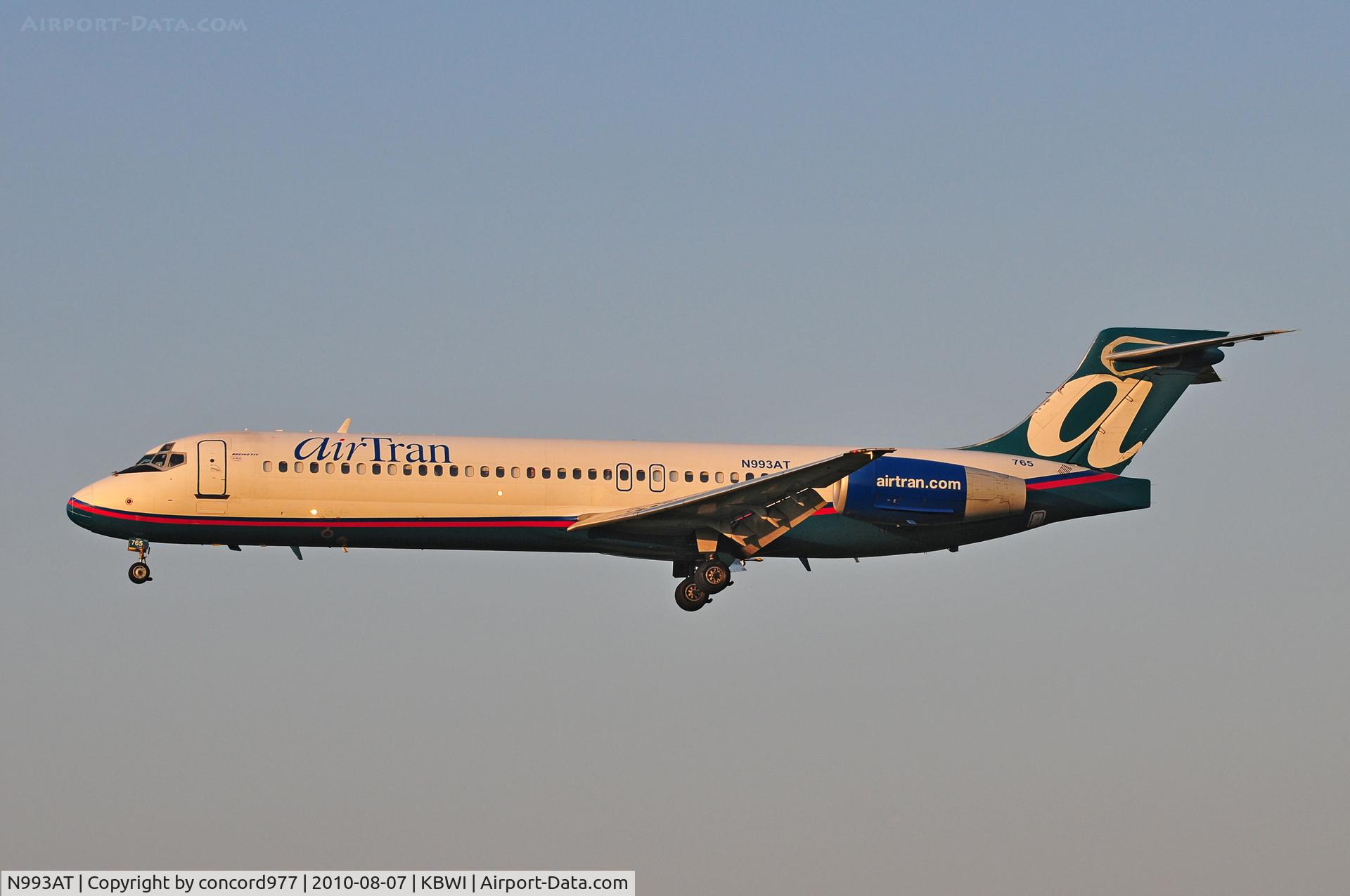 N993AT, 2002 Boeing 717-200 C/N 55137, Seen at KBWI on 8/7/2010