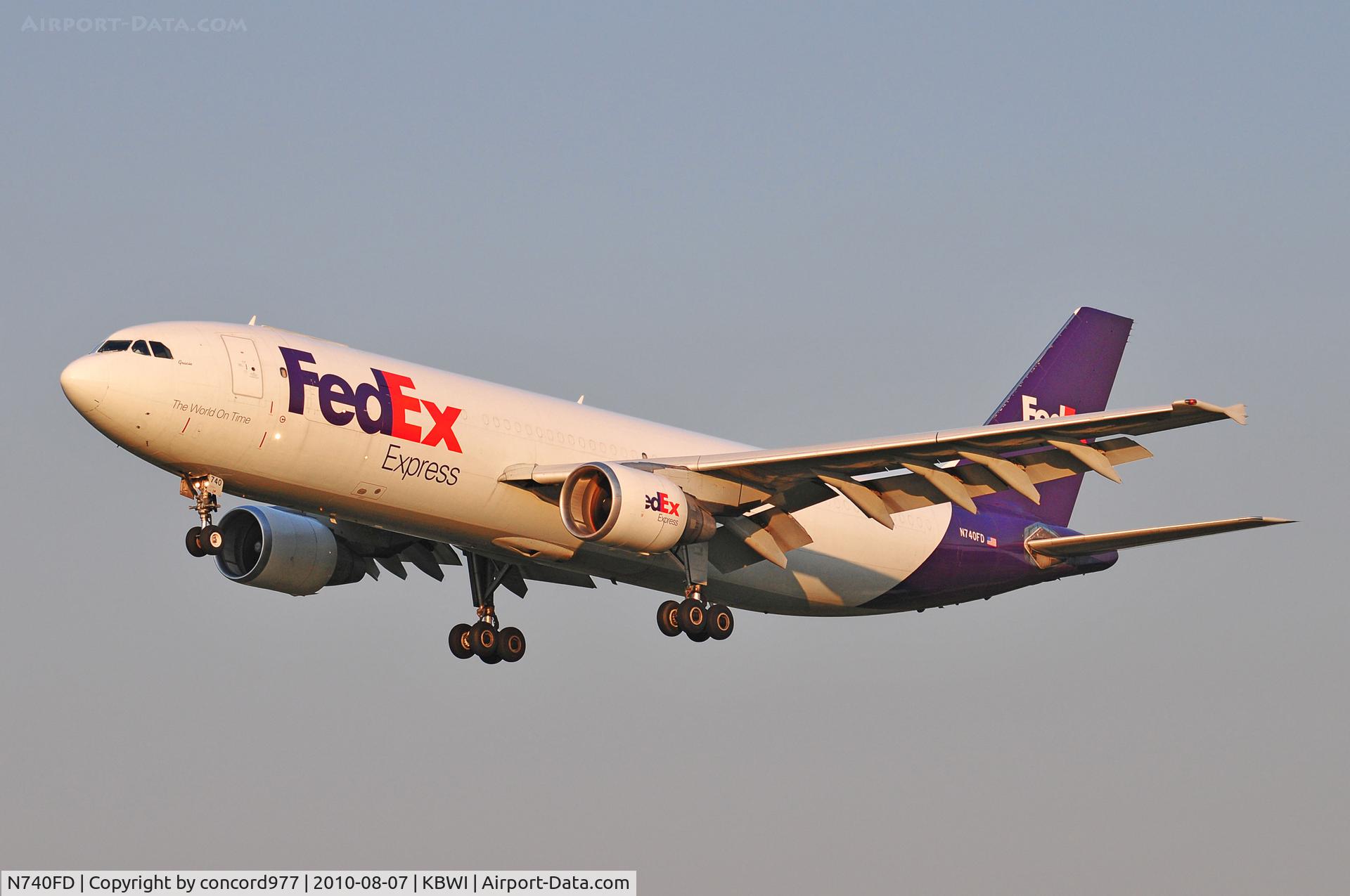N740FD, 1990 Airbus A300B4-622R(F) C/N 559, Seen at KBWI on 8/7/2010