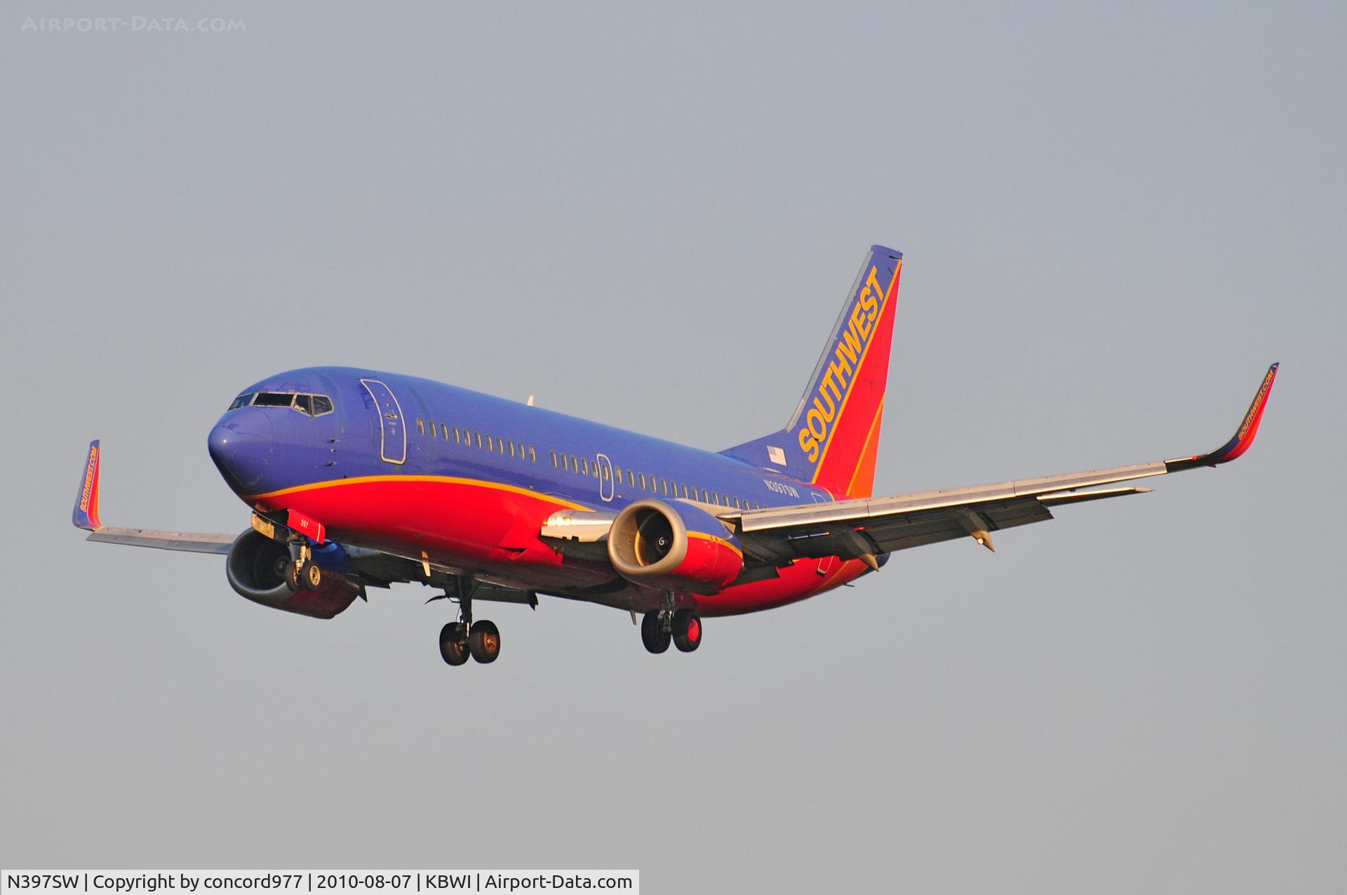 N397SW, 1995 Boeing 737-3H4 C/N 27691, Seen at KBWI on 8/7/2010