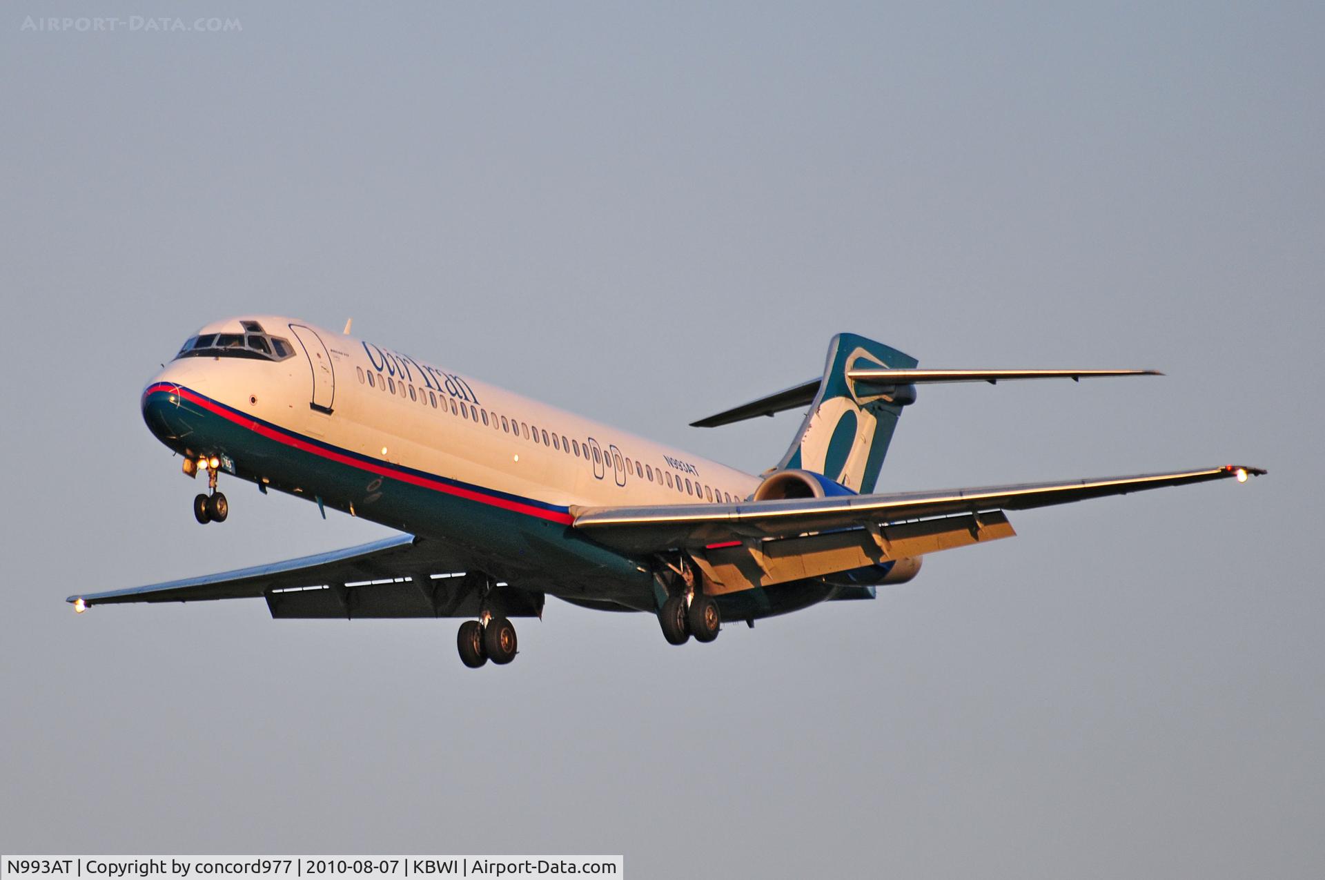 N993AT, 2002 Boeing 717-200 C/N 55137, Seen at KBWI on 8/7/2010