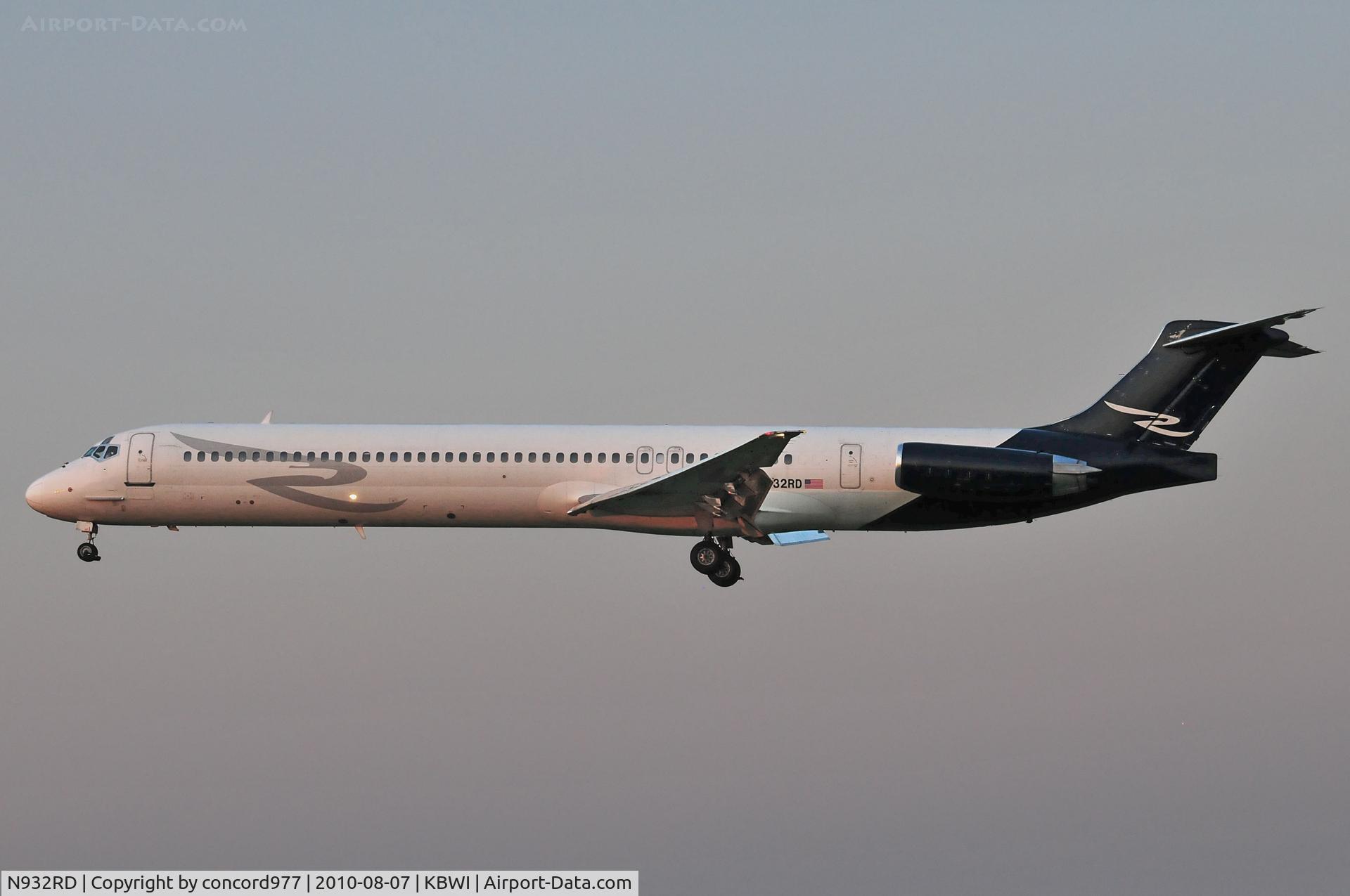 N932RD, 1985 McDonnell Douglas MD-82 (DC-9-82) C/N 49233, Seen at KBWI on 8/7/2010