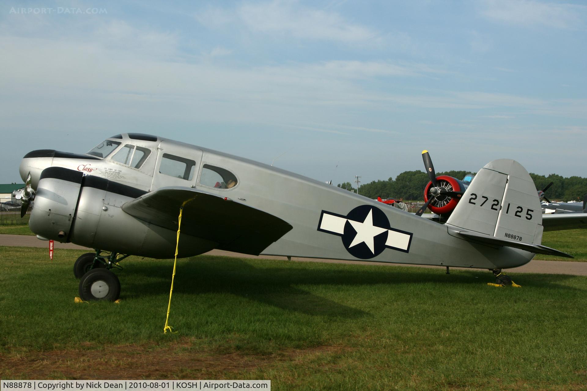 N88878, 1943 Cessna UC-78C (T-50) Bobcat C/N 4121, KOSH