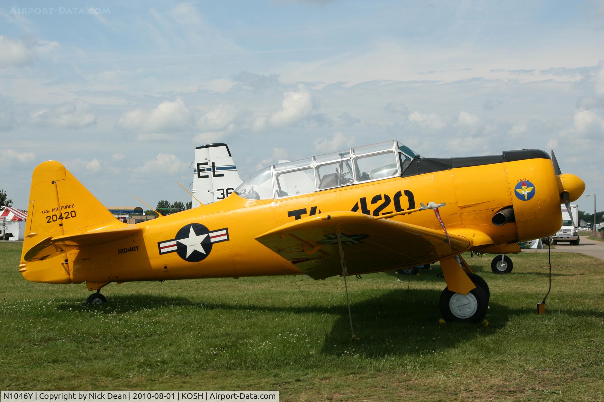 N1046Y, 1952 Canadian Car & Foundry T-6 Harvard Mk.4 C/N CCF4-211, KOSH