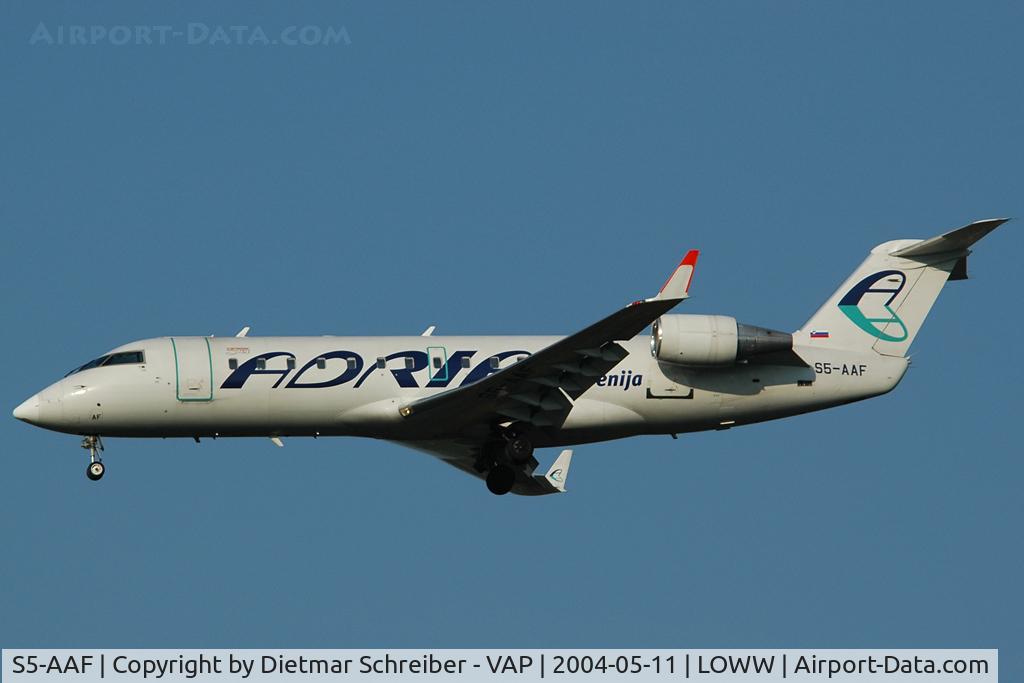 S5-AAF, 1998 Canadair CRJ-200LR (CL-600-2B19) C/N 7272, Adria Airways Regionaljet