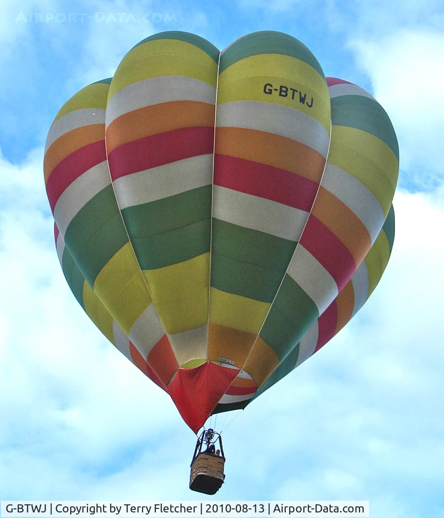 G-BTWJ, 1992 Cameron Balloons V-77 C/N 2670, 1992 Cameron Balloons Ltd CAMERON V-77, c/n: 2670 at 2010 Bristol Balloon Fiesta