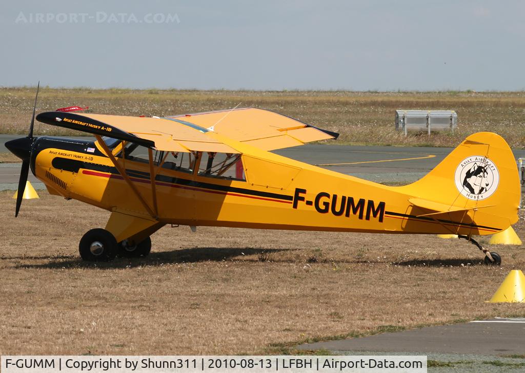 F-GUMM, 2007 Aviat A-1B Husky C/N 2436, Parked on the grass...