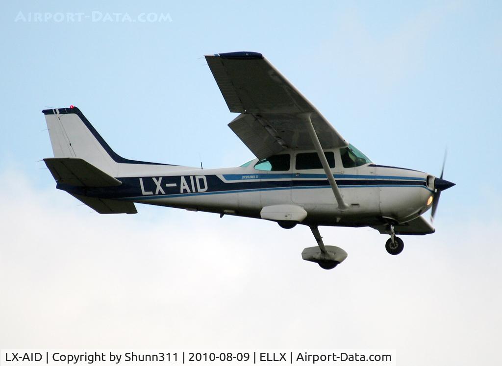 LX-AID, 1980 Reims F172N Skyhawk C/N 1972, Landing rwy 24