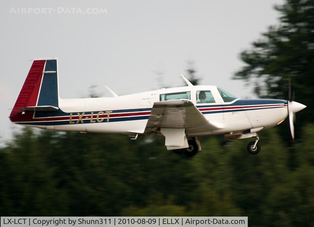 LX-LCT, Mooney M20K C/N 25-0811, Landing rwy 24