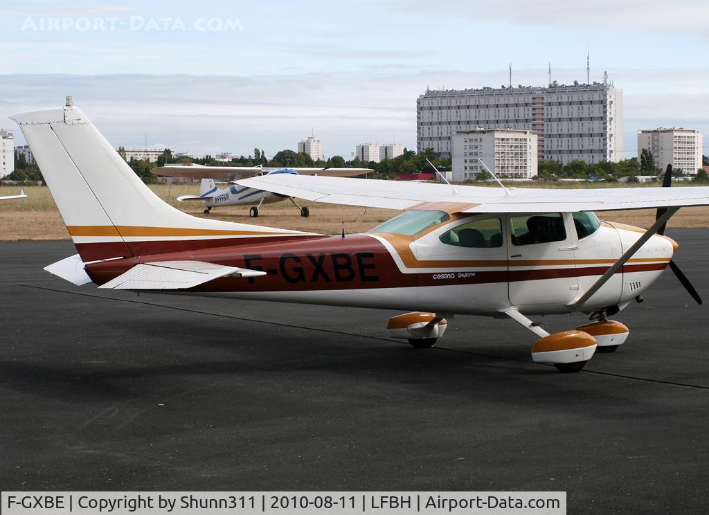 F-GXBE, 1975 Cessna 182P Skylane C/N 18264362, Parked near maintenance hangars...