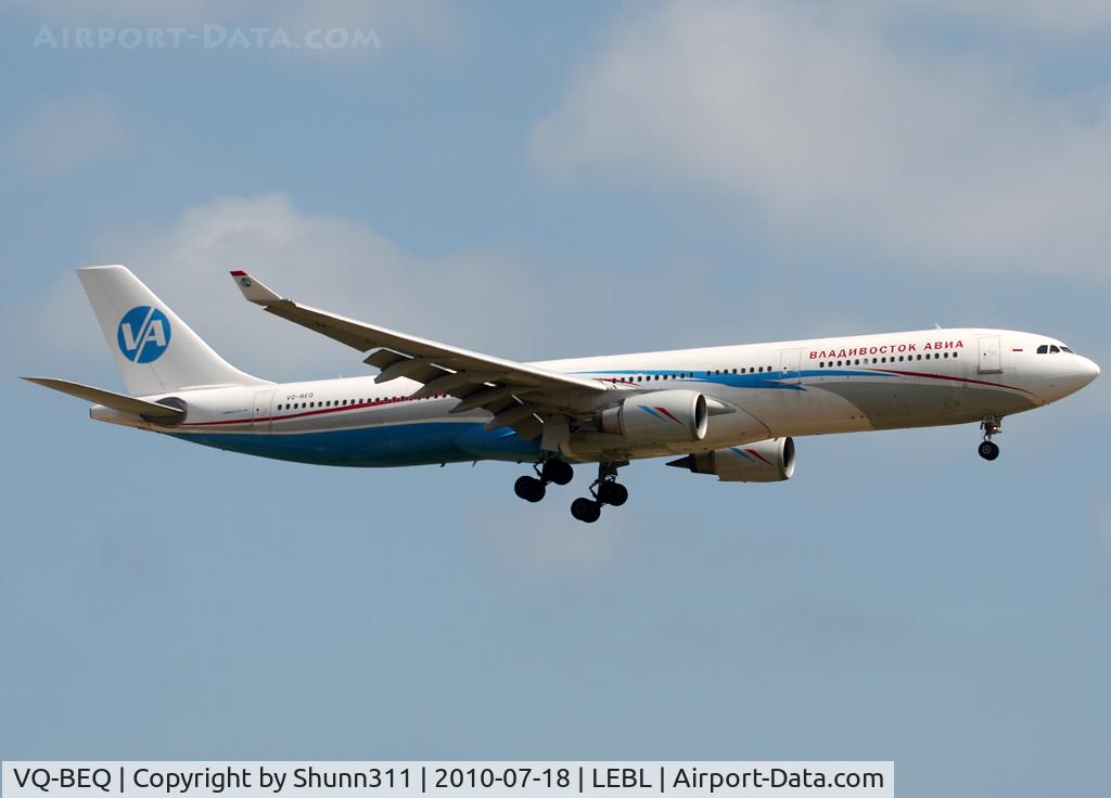 VQ-BEQ, 1995 Airbus A330-301 C/N 086, Landing rwy 25R