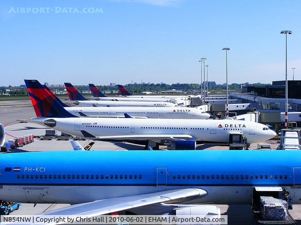 N854NW, 2004 Airbus A330-223 C/N 0620, Delta Airlines