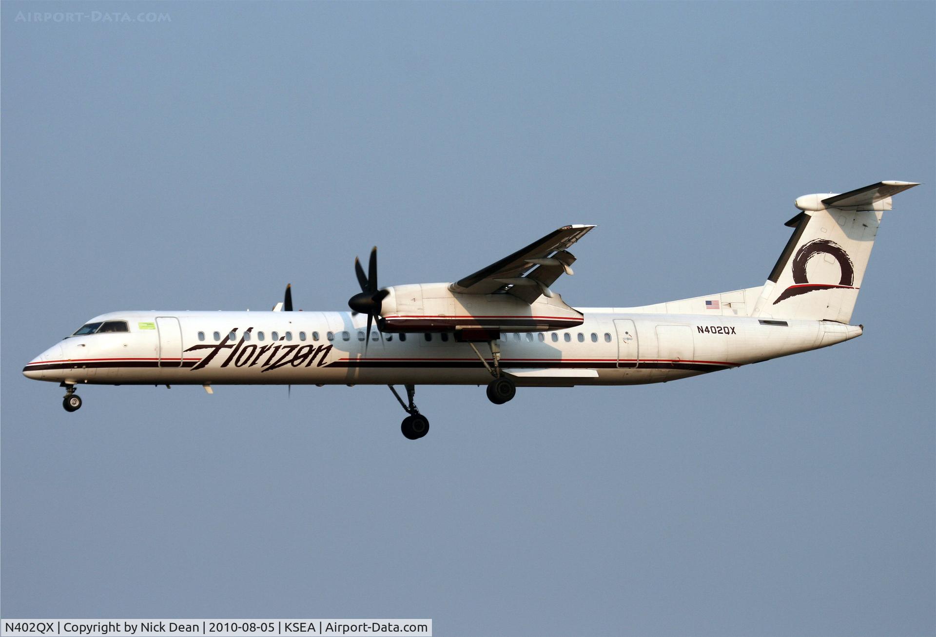 N402QX, 2001 Bombardier DHC-8-402 Dash 8 C/N 4032, KSEA