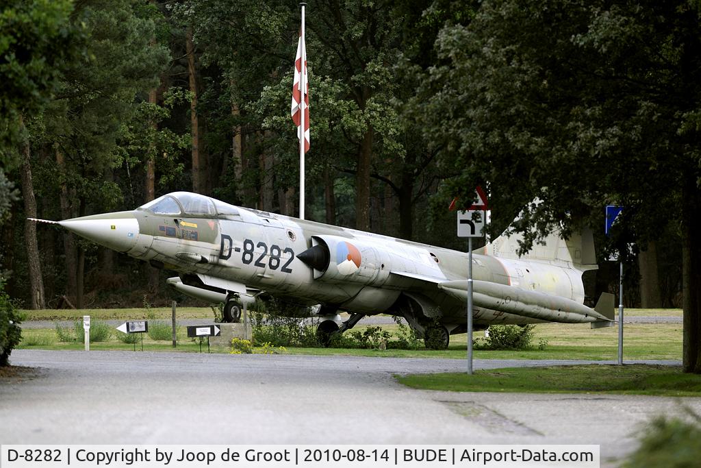 D-8282, Lockheed F-104G Starfighter C/N 693-8282, This Starfighter is preserved at the Nassau Dietz Kaserne near the main entrance.
