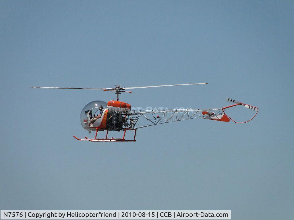 N7576, 1969 Bell 47G-2A C/N 2666, Inbound from the north enroute to the fueling station