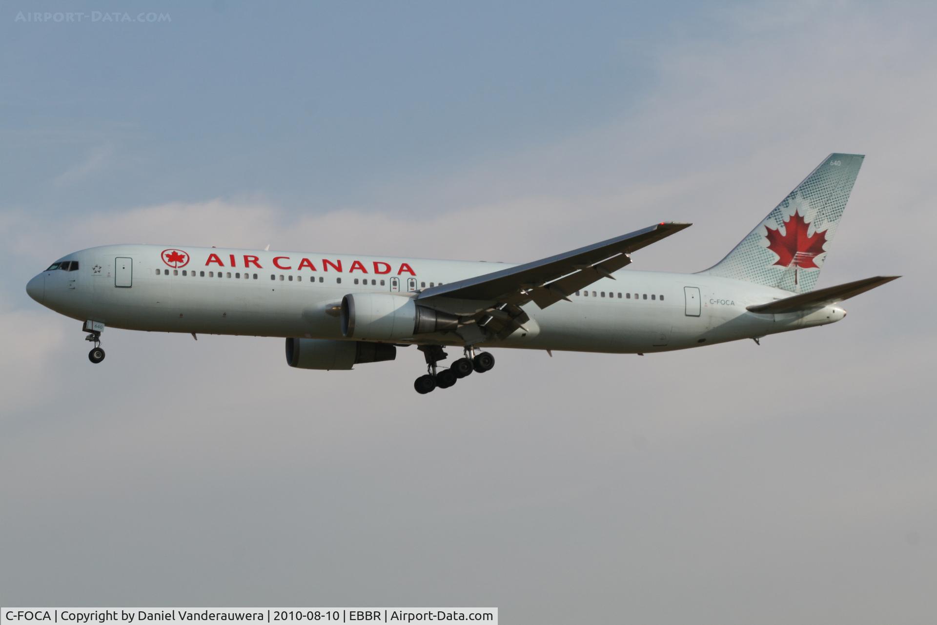 C-FOCA, 1990 Boeing 767-375/ER C/N 24575, Arrival of flight AC832 to RWY 25L