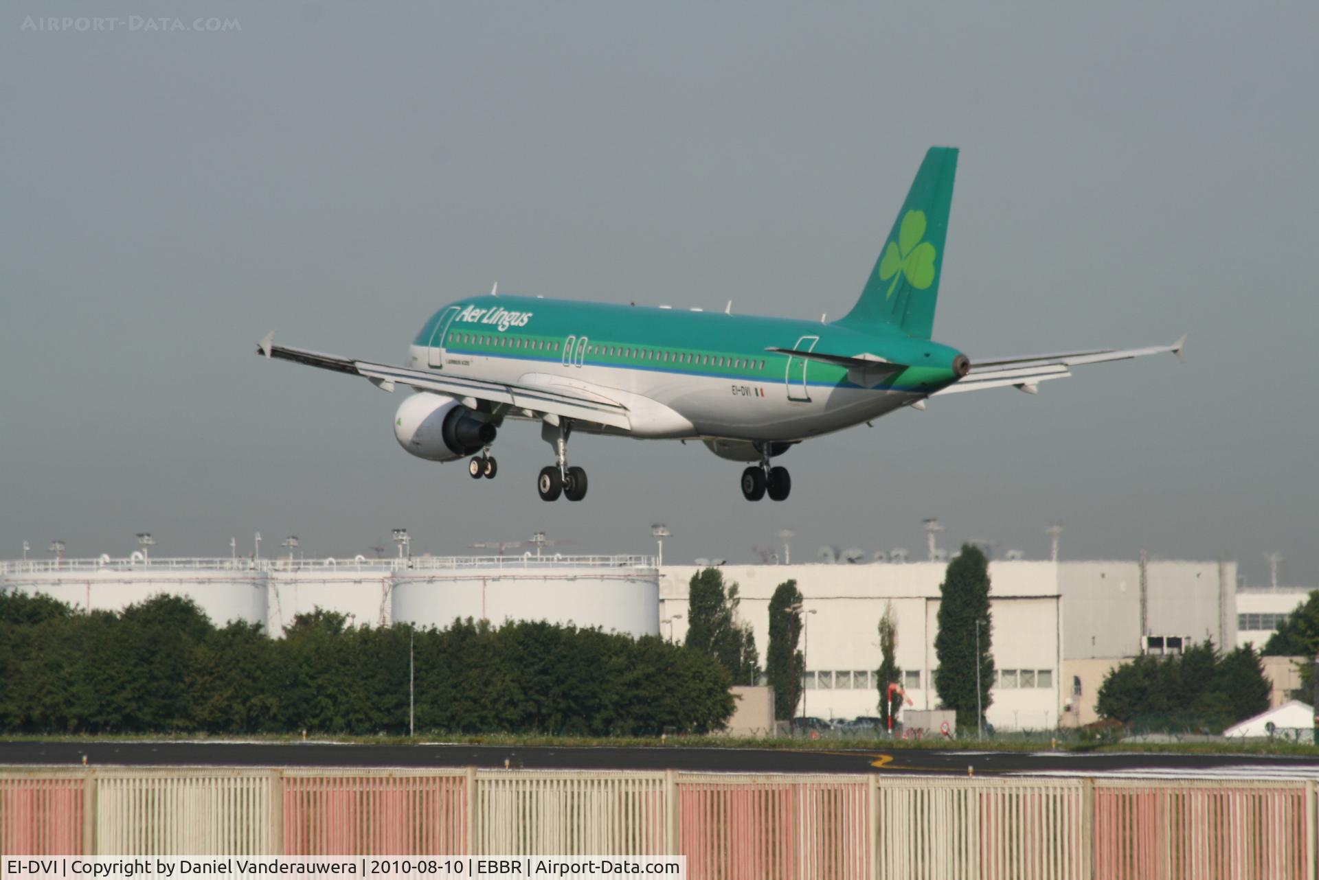 EI-DVI, 2008 Airbus A320-214 C/N 3501, Flight EI630 is descending to RWY 25L